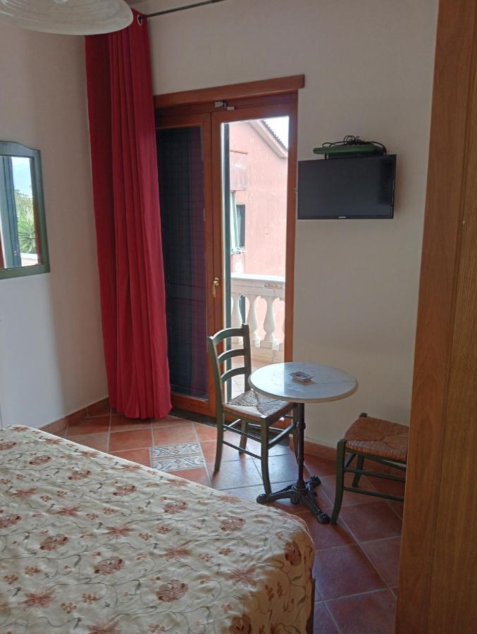 Hotel Sottovento Sant'Egidio del Monte Albino Exterior foto