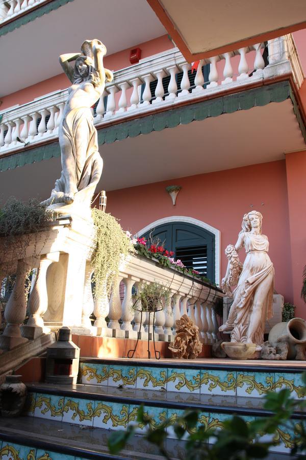 Hotel Sottovento Sant'Egidio del Monte Albino Exterior foto